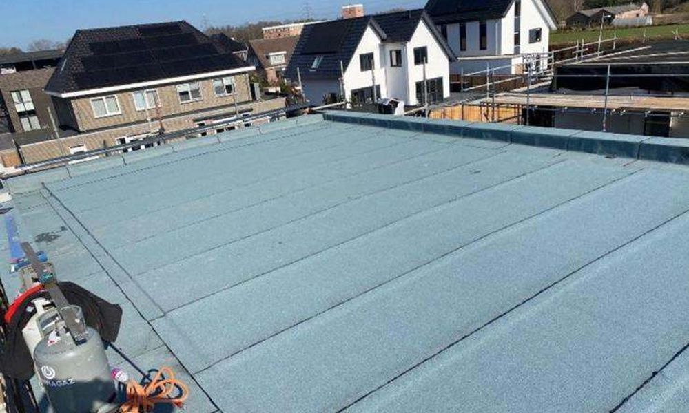 Nieuw dak in Maarn laten aanleggen Geheel nieuw plat dak aangelegd